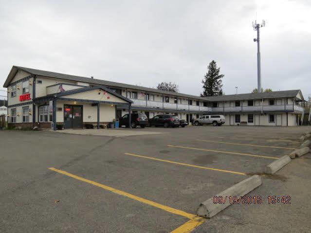 Imperial Motel 100 Mile House Экстерьер фото